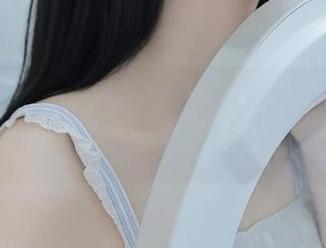 在线吃瓜，一口气在www.17上看到了哪些奇葩瞬间？