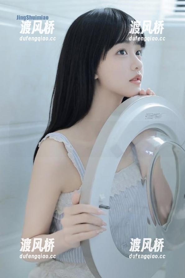 在线吃瓜，一口气在www.17上看到了哪些奇葩瞬间？