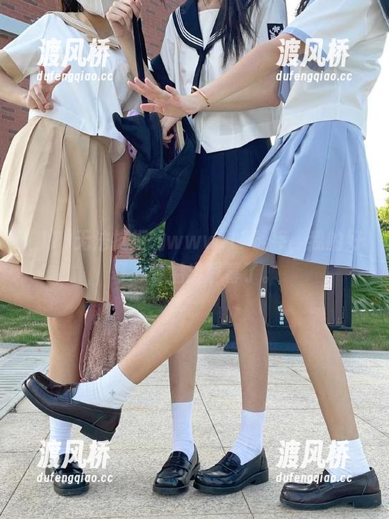 无法抗拒的www.17链接，我的好奇心要溢出屏幕了。