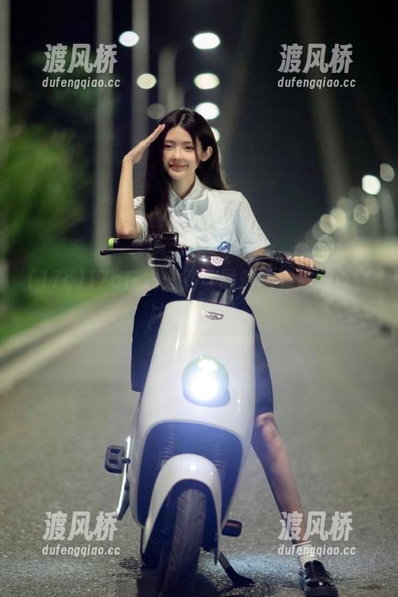 17c 17c在线:别让黑料爬到你眼前,太吓人了!