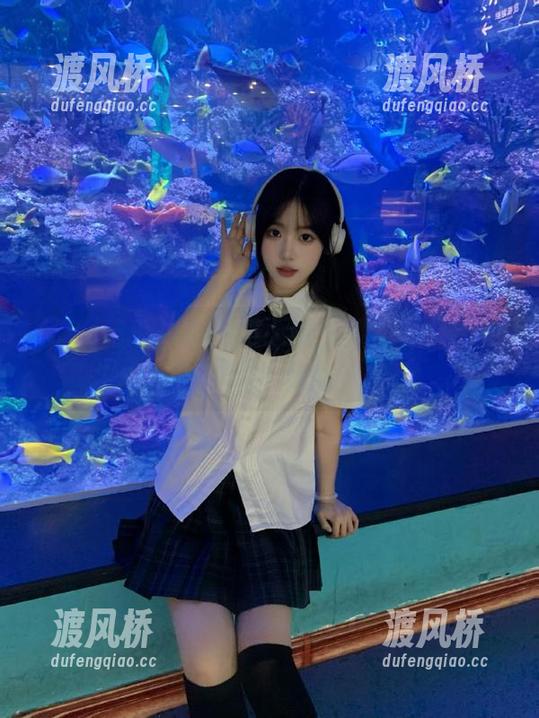 17c吃瓜网址，致力于把无聊的日子变成无下限的八卦秀。