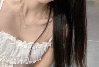 下载“51cg.plus”，不要问你在追什么，只管潮流来袭！