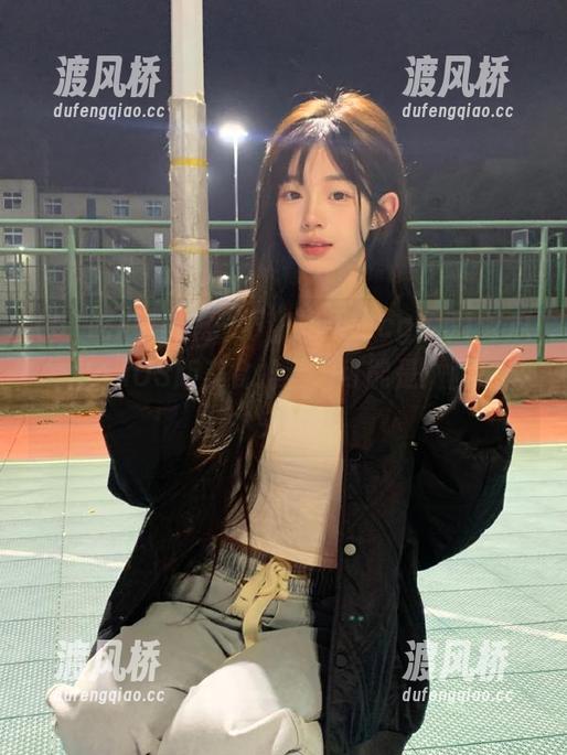 51吃瓜 联想一下,如果“cgw51吃瓜”出个iOS版美食推荐,可能是:西瓜夹夹!