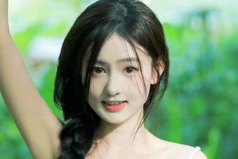 58吃瓜的线路上，八卦接力就像火车无停站，连瞥见都心动！