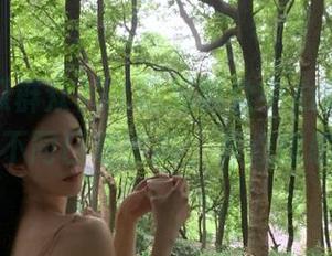 91吃瓜群众中心更新，尝试不同口味的瓜，有点意思。