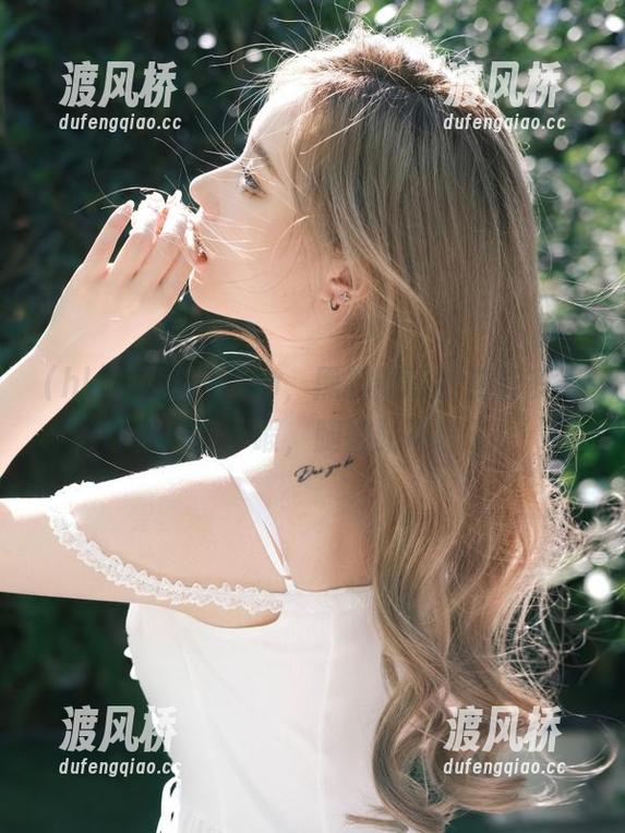 hl 下载hl02co,黑料新玩的花样多得让你应接不暇,腿都站不稳了!
