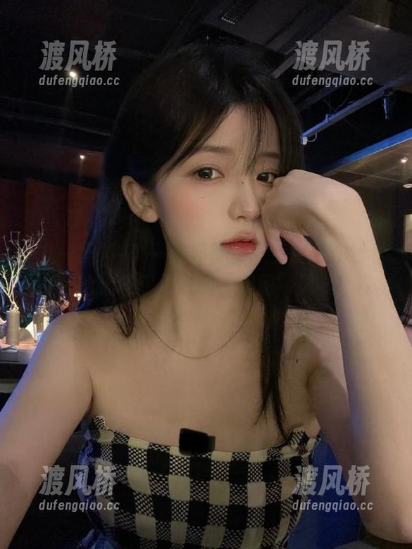 九一黑料首页：免费版在线看，给你意想不到的“美丽”风景！