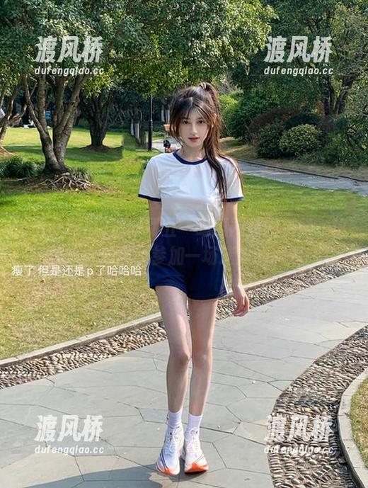 五一吃瓜 退回到五一吃瓜网站网页版:这体验真像是在参加一场迷失的派对!