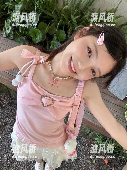 首页的冲哥黑料，仿佛抖音网红们的发布会，真的是好戏连台！