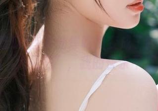 首页劲爆吃瓜变成了我饭后开心的“消化剂”，我的快乐不解释！