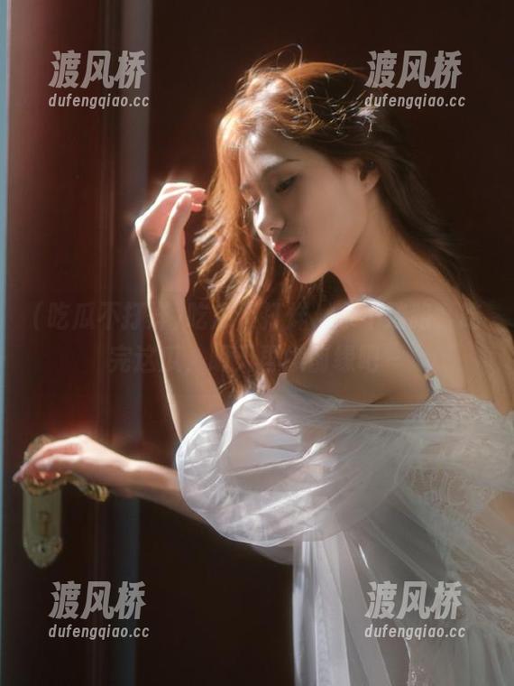 吃瓜不打烊 吃瓜不打烊,永不迷路,吃完这瓜,明天再续前缘吧~