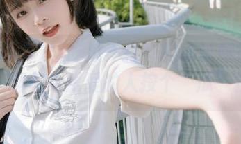 吃瓜不打烊的地址藏得眼花缭乱，真想给我爱的人按个“瓜”按钮。