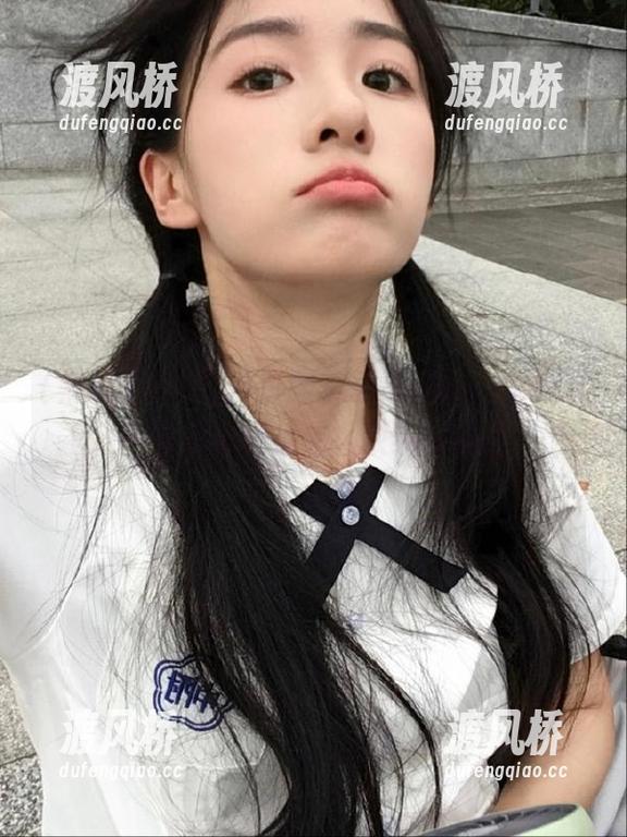 网页版黑料不打烊，瞧瞧这一波波绯闻是怎么双线作战的