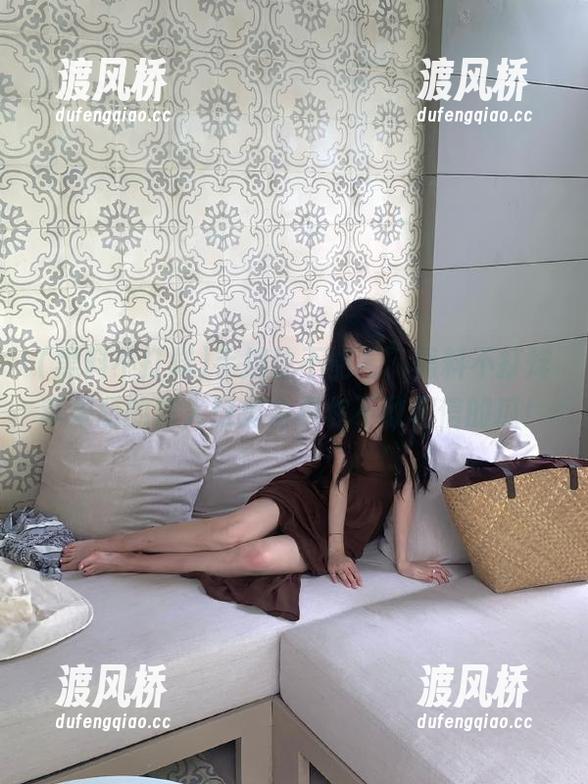黑料不打烊 手挡住不能看,黑料不打烊苹果版的新入口里全是你不敢相信的瓜!