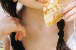 吃瓜追踪时代，下载黑料不打烊，最新事件舔屏式报导绝不错过！