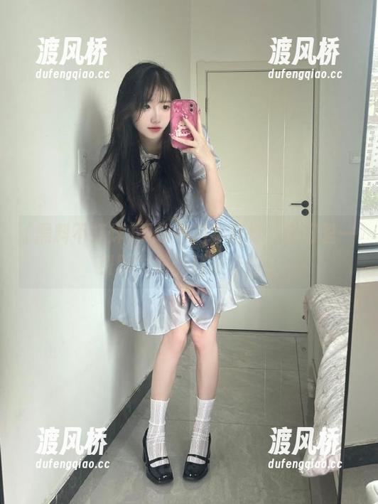 下载黑料不打烊，瓜田里一引即发的爆料等着你。