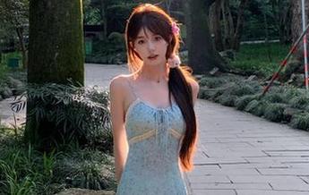 黑料不打烊万里长征的传送门，通到每个角落的八卦，这感觉就像是打字打到飞起！