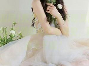 死死盯着黑料吃瓜网的iOS版，看到魔咒般的网红爱情史，呃，我到底在干嘛？