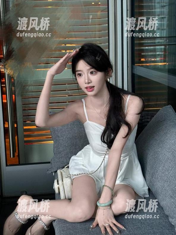 “黑料在线吃瓜”苹果版出来啦，除了八卦还有啥？你想象不到的事情都藏这儿了！